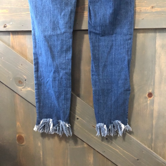 Hidden Jeans Frayed Ankle Jeans Size 27 - Picture 6 of 8